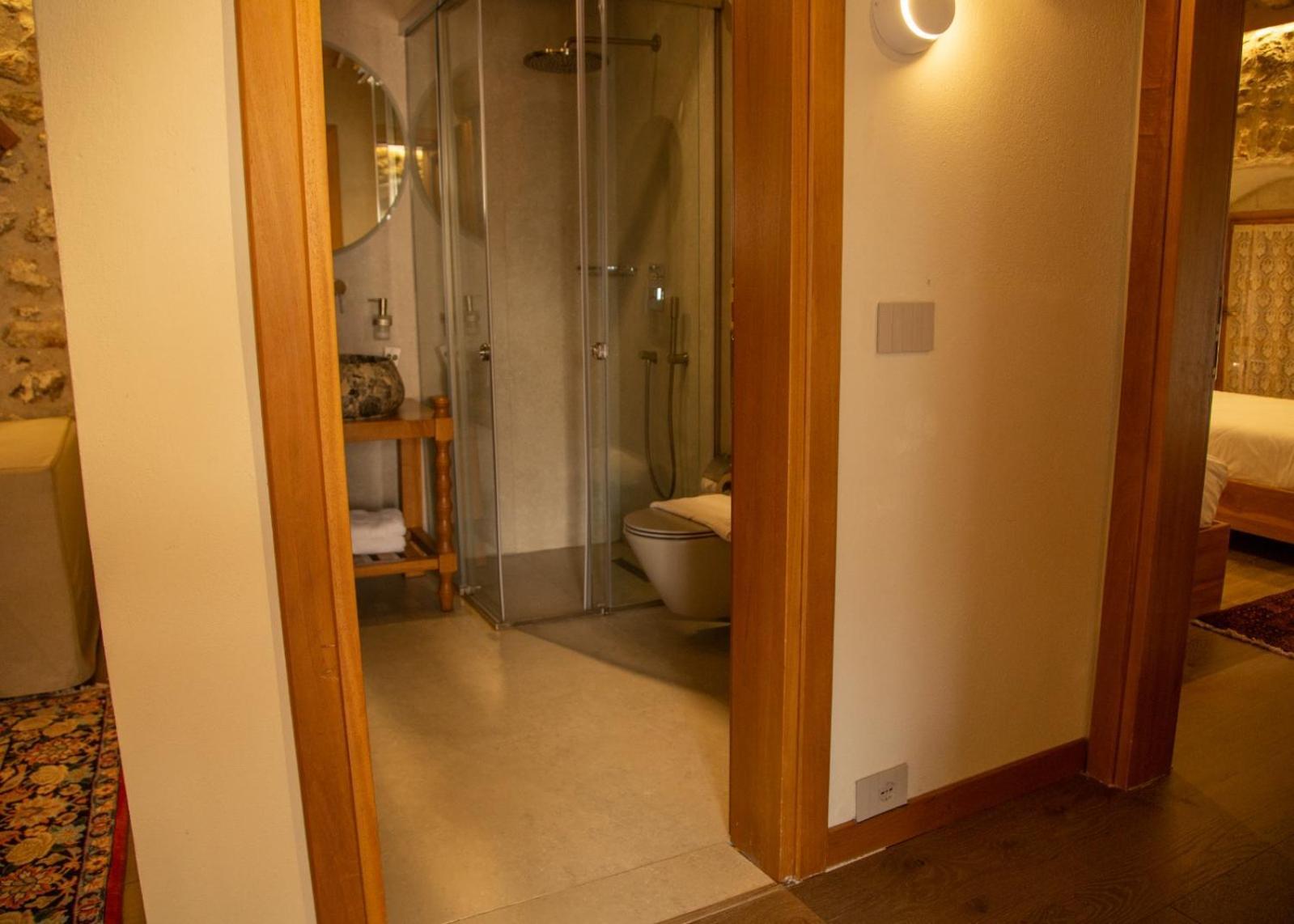 Zoe Hora Hotel Dhërmi Екстериор снимка