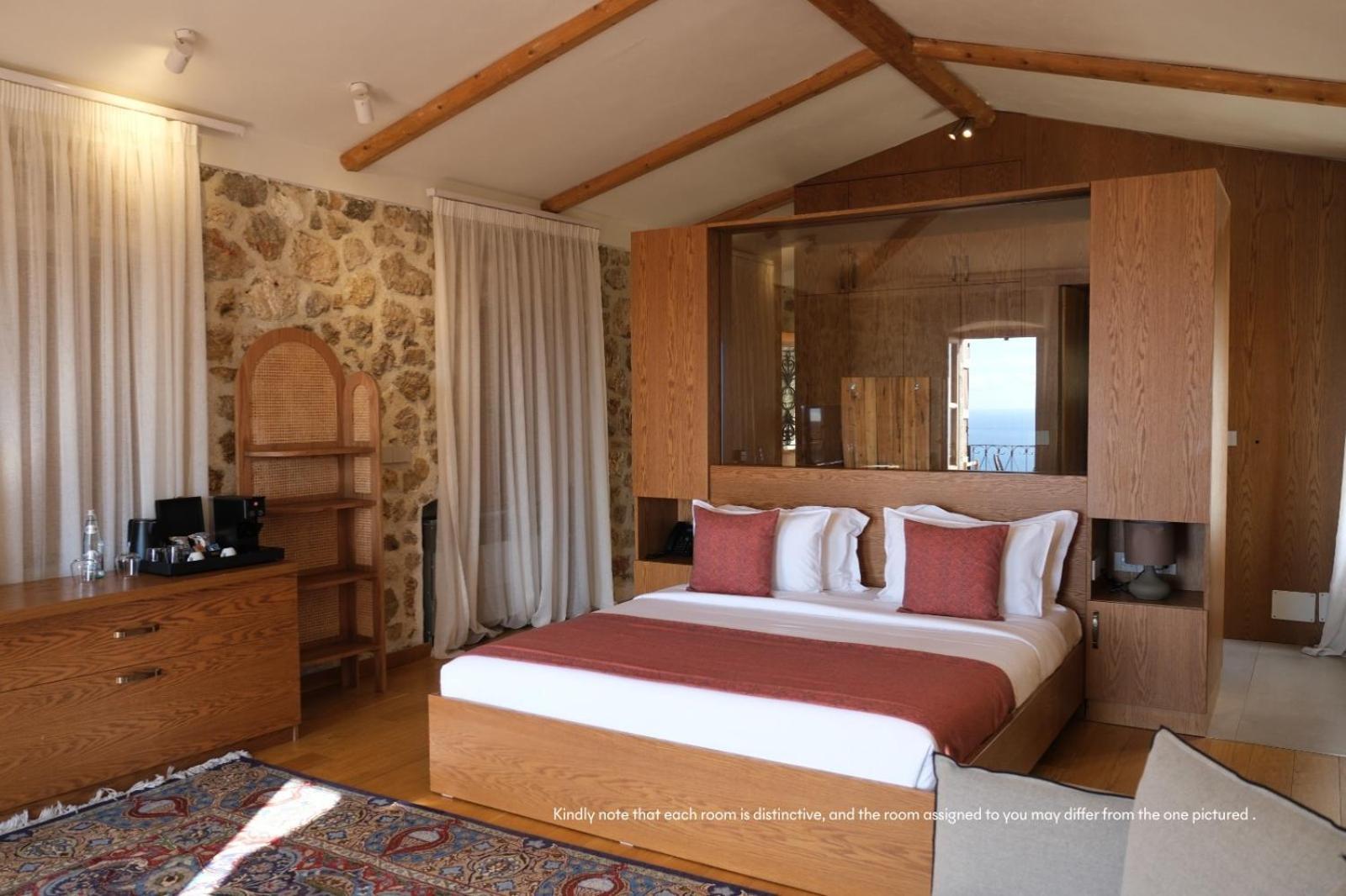 Zoe Hora Hotel Dhërmi Екстериор снимка