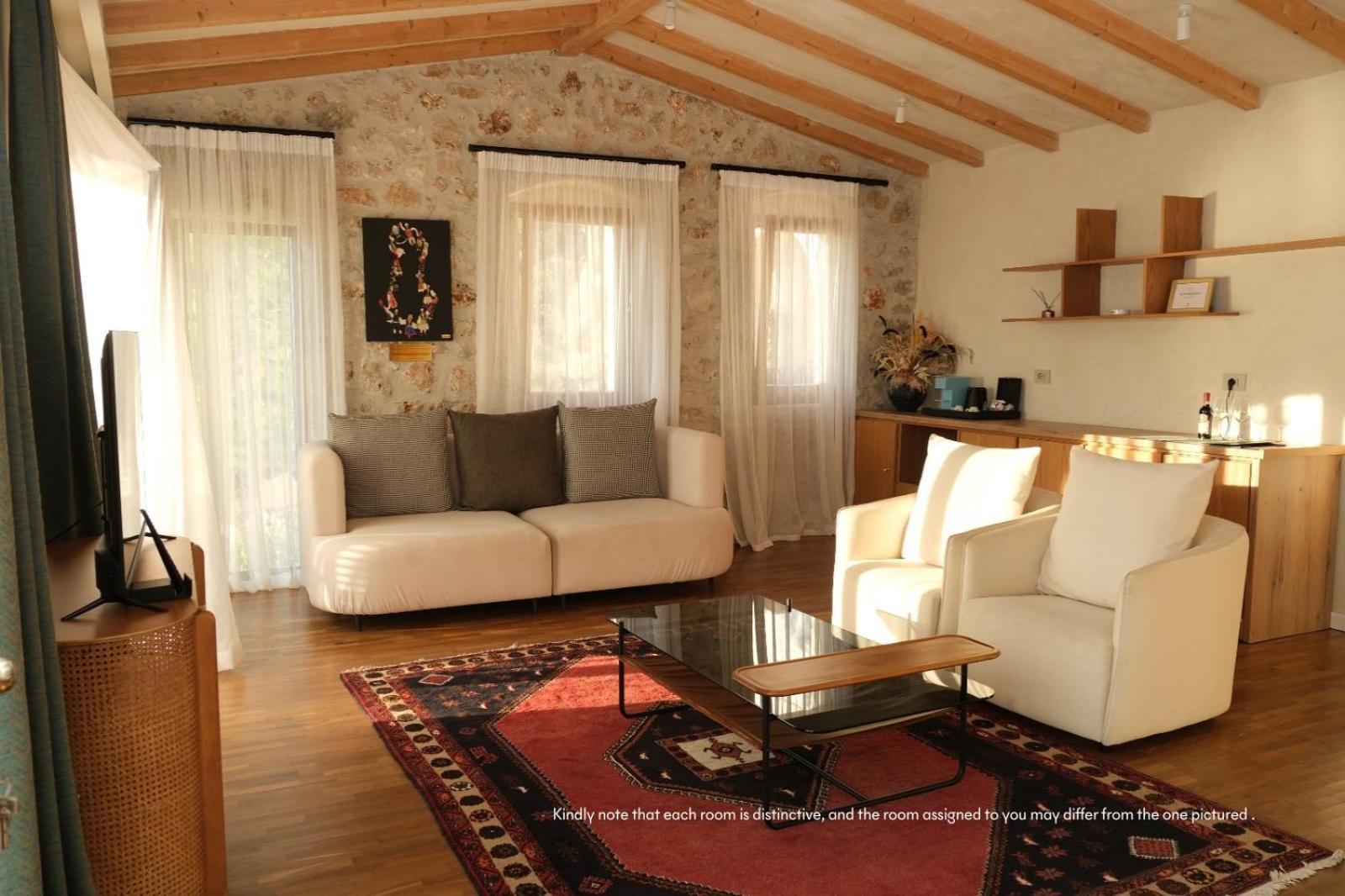 Zoe Hora Hotel Dhërmi Екстериор снимка
